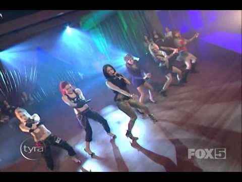 Pussycat Dolls – Buttons Live At Tyra Banks Show