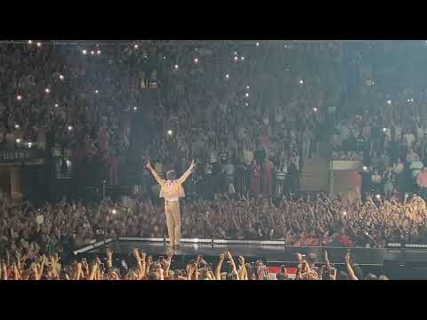 "Sign of the Times" by Harry Styles. Live at Madison Square Garden