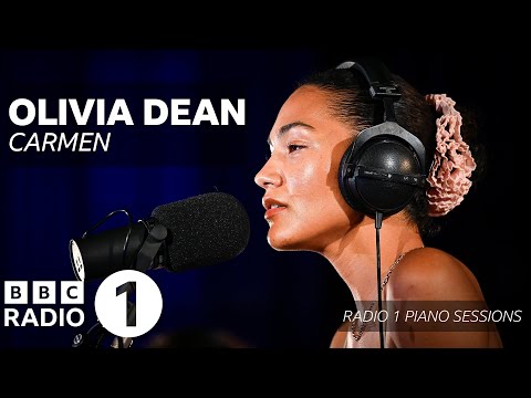Olivia Dean – Carmen – Radio 1 Piano Sessions