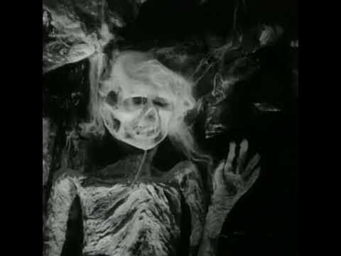 Creepin’ the Catacomb Corpses 🎬   Nylon Noose (1963)  #moviescene #halloween