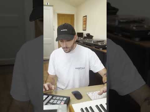 A soothing studio jam from Because Of Art 🎹 #Anjunadeep #Shorts