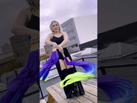 Aurora has us mesmerized by the “Sound & Silence” from day till night😻🌛