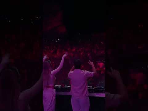 Durante dropping ‘Remedy’ at Red Rocks 🌄 #Anjunadeep #Shorts