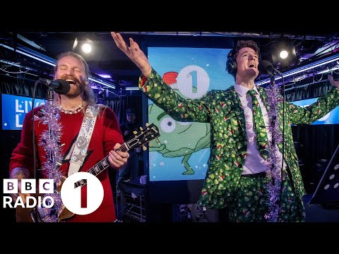 Greg James ft Sam Ryder and Supertato – A Merry Veggie Christmas in the Live Lounge