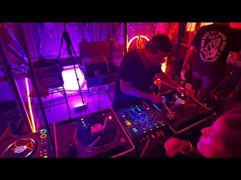Johnny Leal | Vinyl Set Deep House at La Pizzine| By @EPHIMERATulum