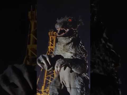 😲 Gorgo wakes from tranquilizers  🎬 Gorgo (1961) #shorts #monsters #godzilla
