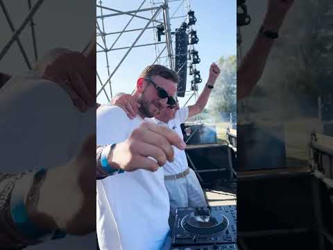 When you bring your grandad on stage…🥺 #Anjunadeep #Shorts