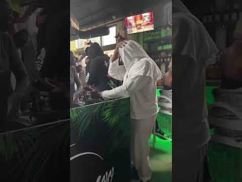 Kanye previewing new music at Art Basel Miami 👀