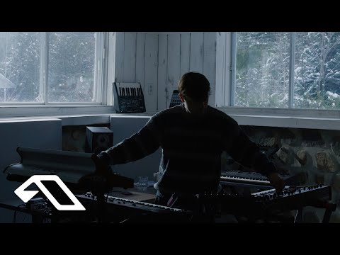 CRi feat. Half Moon Run – Astray (CRi Remix) [Live Session] [@CRiMusic]