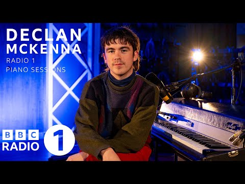 Declan McKenna – Mulholland’s Dinner and Wine – Radio 1 Piano Sessions