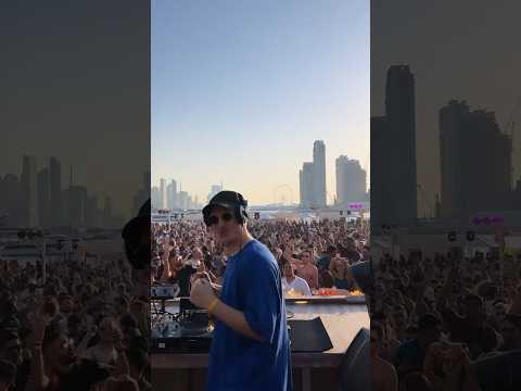 A moment to remember in Dubai with@Dosem 🏝️ #Anjunadeep #Shorts