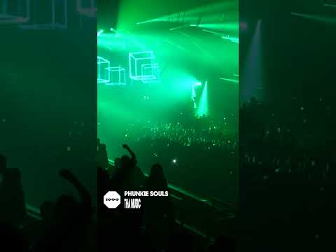 Did you recognise the 1999 Defected classic sampled in this Armand Van Helden track? 🎶💥