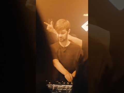 The electric atmosphere of an Alex Sonata & TheRio set ⚡️ #Anjunabeats #Shorts