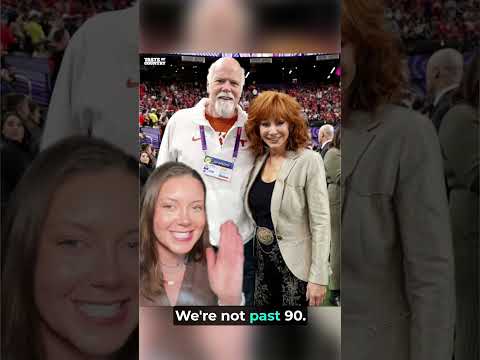 Wait — Did Reba Know?!?! #SuperBowl #nationalanthem