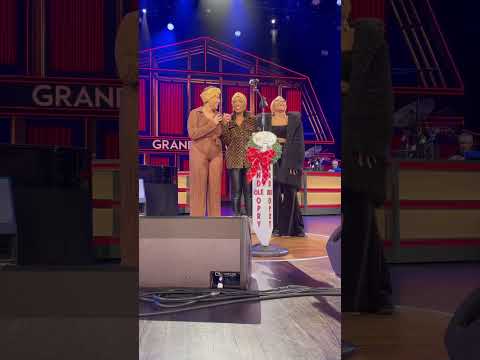 Watch ✨The Shindellas✨ JUMP into the circle for the first time! Full video out now #opry #nashville