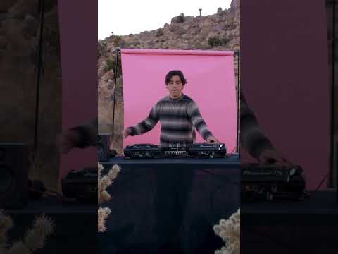 “If you ever feel lonely, let me know” 🎵 #music #anjunadeep #shorts