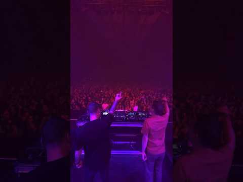 Name a better B2B than @Andrewbayermusic and Oliver Smith, we’ll wait 🔥 #Anjunabeats #Shorts