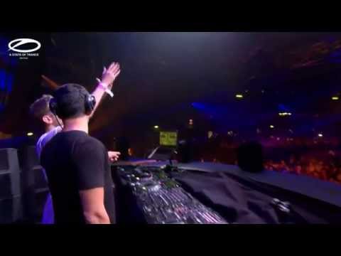 01 Ilan Bluestone B2B Jerome Isma-Ae @ Utrecht/NL – ASOT 700 Festival (Together) [2015-02-21]