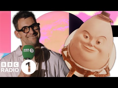 “It’s creepy!” Jack Antonoff ranks nursery rhymes on Brought to Tiers