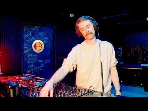 Funky & Uplifting House Music Mix | Friend Within – Live from Defected HQ