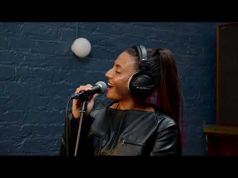 Zoe Kypri – Horizon Red, The Cure & The Cause, Maze | Defected Live Sessions [S2E2]
