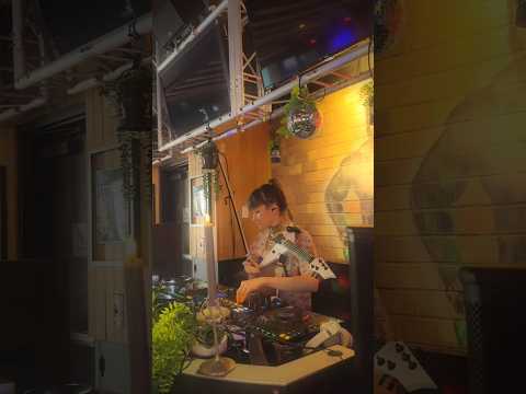 Impromptu set at #mmw2024 #PeacefulChaos out on all platforms #djviolin #femaledj #miamimusicweek