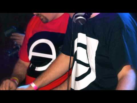 Mike Koglin, Genix, Above & Beyond – Helion and the moon (First Effect Mashup)