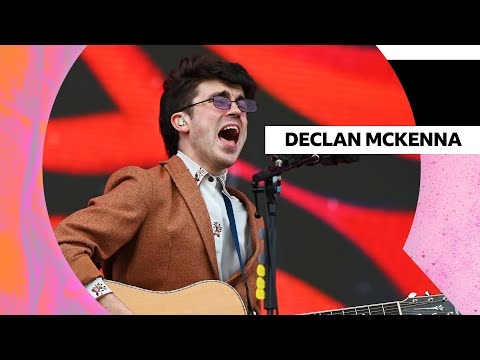 Declan McKenna – Nothing Works (Radio 1’s Big Weekend 2024)