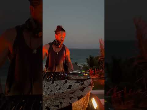 We love to catch the moonrise by the sea! Windy but beauty #ephimeratulum #tulumvibes #tulumbeach