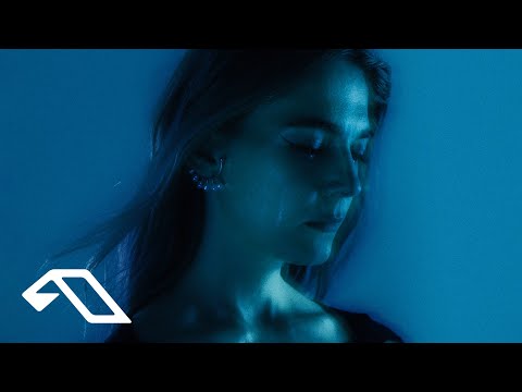 Nicky Elisabeth – Close To You