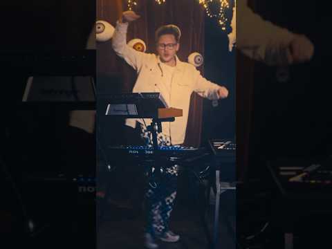 A very surreal dinner party with @iamromaingarcia 🥘🌀 #Anjunadeep #Shorts