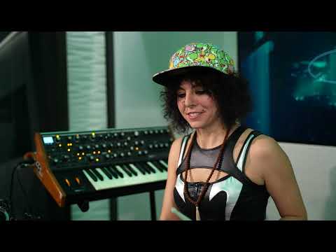 Giorgia Angiuli – Break The Dawn (Live from A State Of Trance Episode 1174)