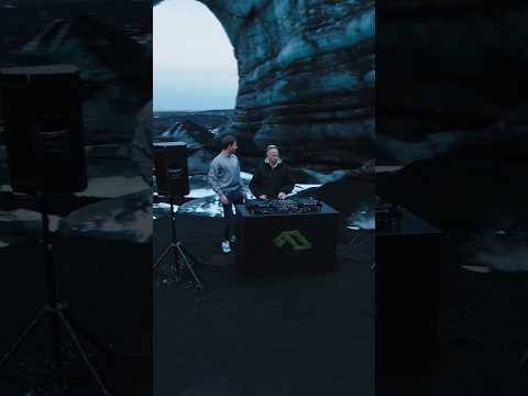 New @Kasablanca & anamē, debuted on Anjunadeep 15 👀 #Anjunabeats #Shorts