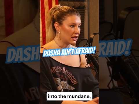 She smacked it on the BUM! #dasha #austin #countrymusic