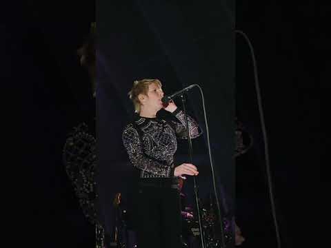 ‘Good For Me’ live at the Hollywood Bowl in 2016. #acoustic #livemusic #electronicmusic