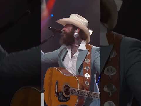 It was great to hear y’all singing along to this one! 🤩 @postmalone #morganwallen #ihadsomehelp