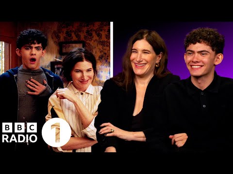 “Witch, please!” Agatha All Along’s Kathryn Hahn and Joe Locke on cop clichés and killer lines