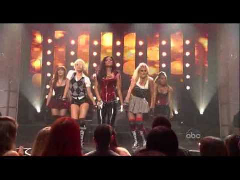 Pussycat Dolls – Bottle Pop Live At  New Year's Rockin' Eve 09