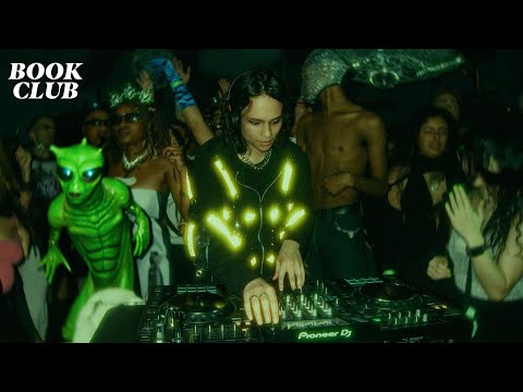 Uplifting Classic Trance Mix in a New York Warehouse | Jojo