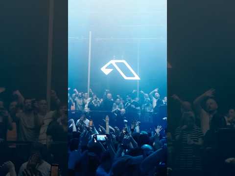 As heard at the iconic Roundhouse, Tagavaka’s ‘Sanctuary’ is out now 🙏 #anjunadeep #shorts