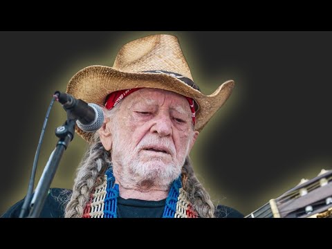 Willie Nelson Just Broke Our Hearts! #LastLeaf