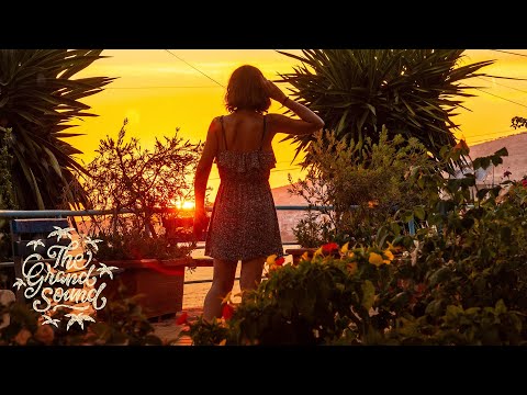‘Eternal Voyage’ – Melodic Progressive House Mix