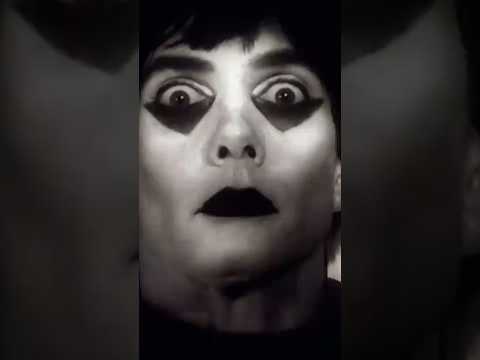 😴 Somnambulist  🎬 The Cabinet of Dr. Caligari 2005 #halloween #sleepwalker