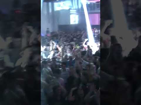 Check that crowd reaction! 🤯 🆔 Butch – No Worries 🔥