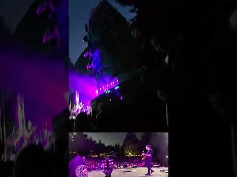 POV: You’re the sax player with @themidnightofficial! Vancouver, Canada #synthwave #themidnight