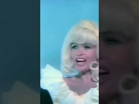 Jayne Mansfield sings 🎬 The Fat Spy (1966)