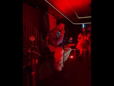 Drake showing off his vocals in Melbourne 🔥