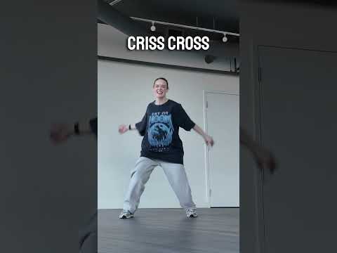 Learn the essential house music dance steps! 🔥💃 Credit: Fran Parma