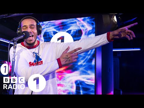 AJ Tracey – Boy’s a liar (PinkPantheress cover) in the Radio 1 Live Lounge