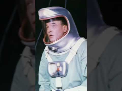 1st Rule of Intergalactic Travel: “Don’t Panic!”  🎬 First Spaceship on Venus (1960)